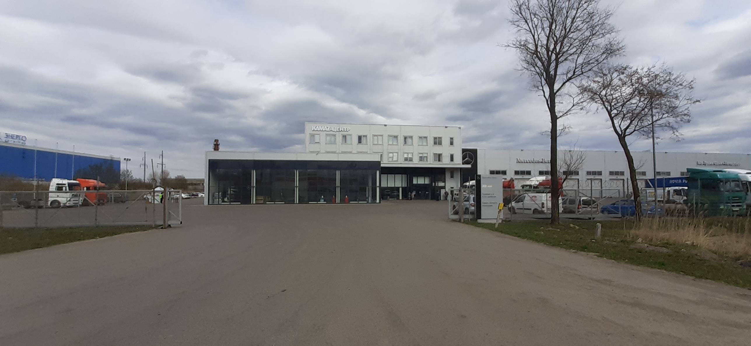 МБ Тракс СПб - круглосуточный грузовой сервисный центр КАМАЗ, Mercedes-Benz, SITRAK и HOWO 