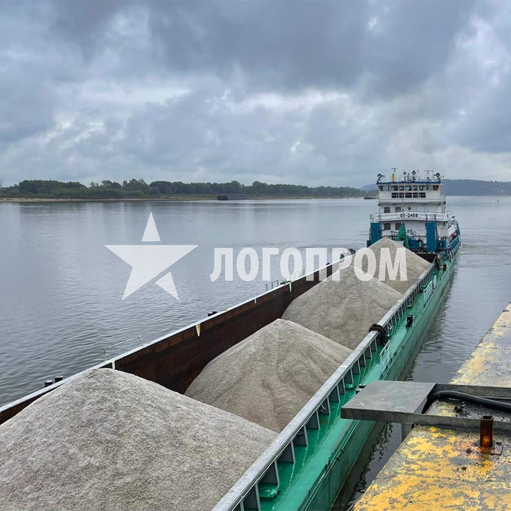 Перевалка щебня с водного транспорта