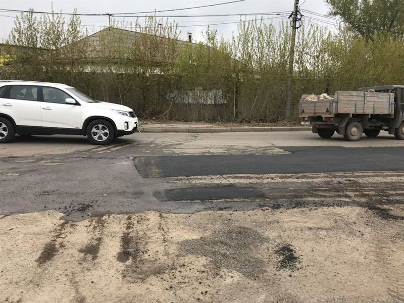 Общественник Сергей Лопатин заметил ремонт дорог с нарушением нормативов